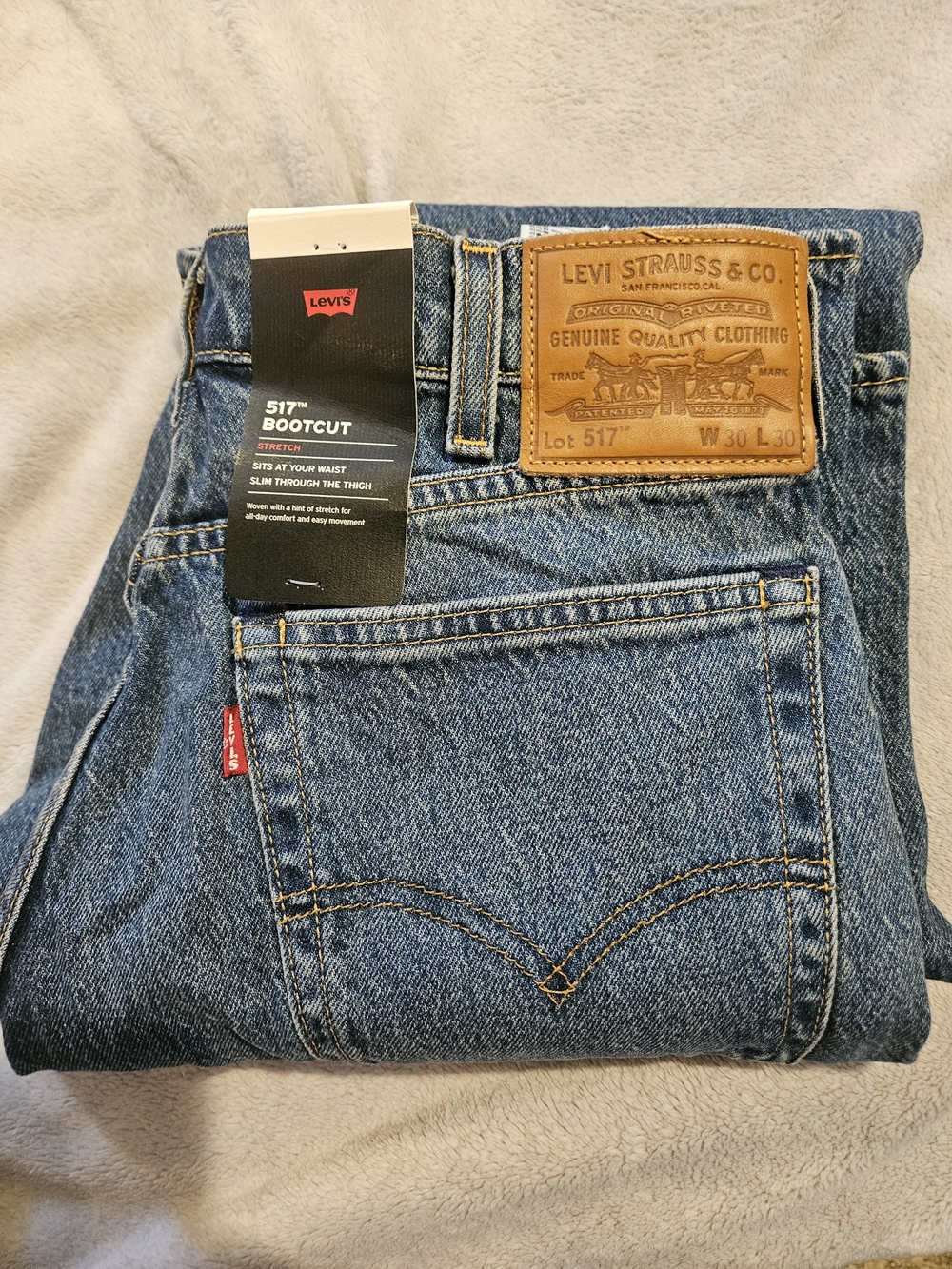 NWT Levi’s 517 Bootcut Stretch Jeans 30x30 Medium Wash – MSRP $98